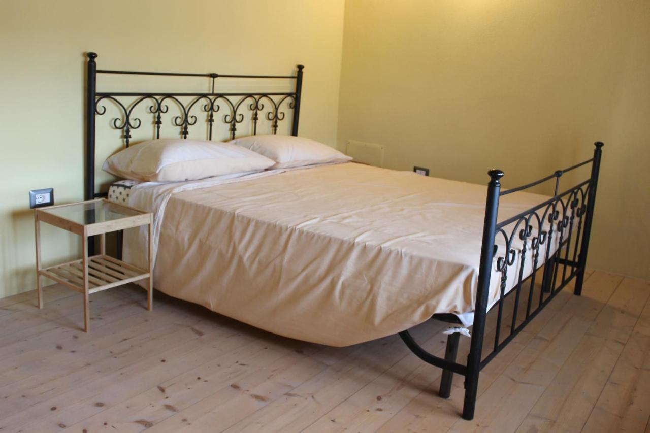 Sa Domu Beccia B&B Uras エクステリア 写真